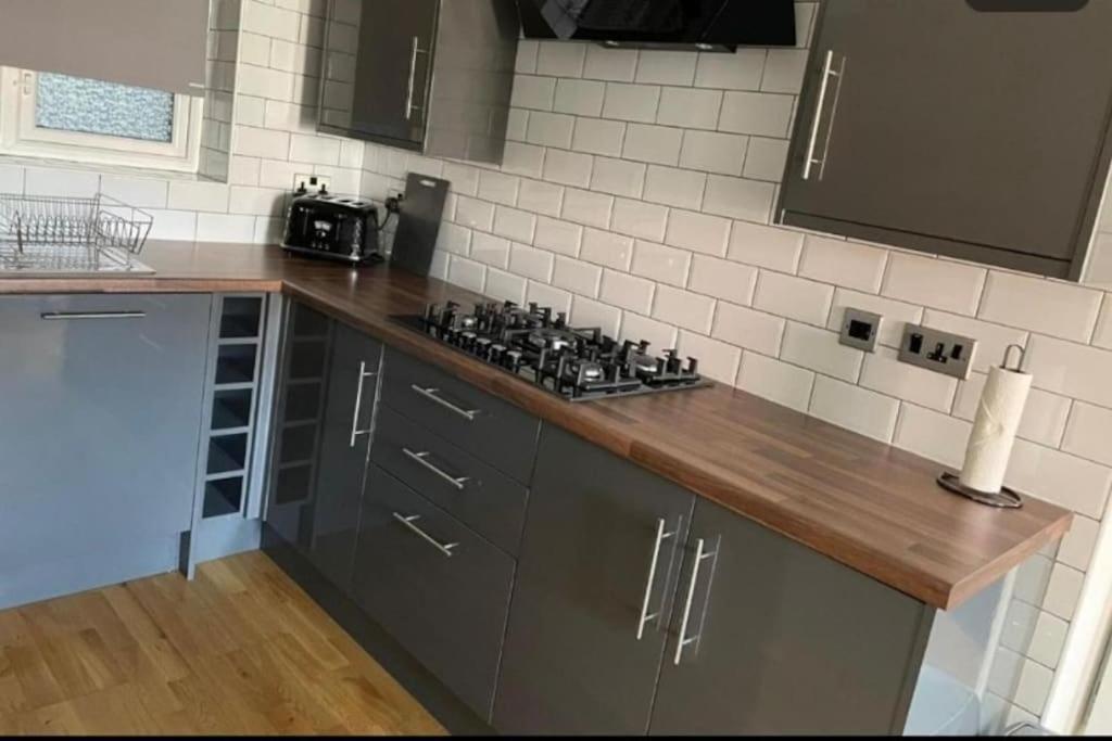 Hu1 Stylish Cozy Central Apartment Wifi H3 Kingston upon Hull Exterior photo